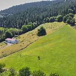 Garai Etxea, En La Montaña *