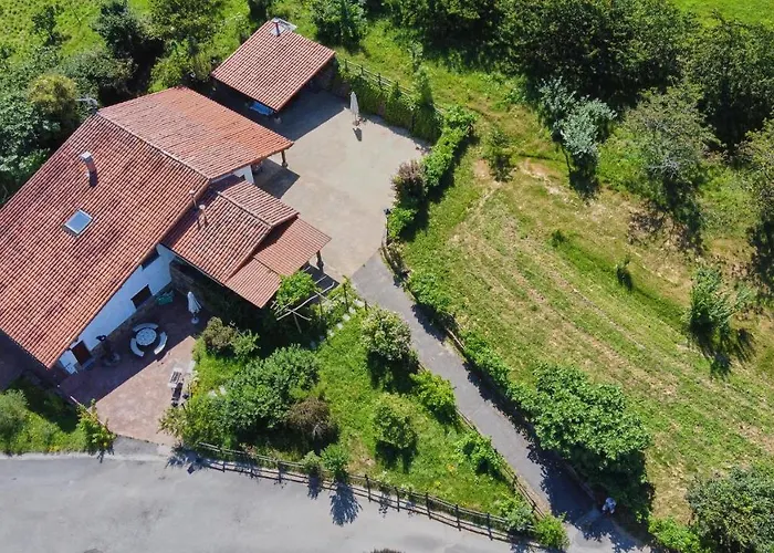 Garai Etxea, En La Montana *