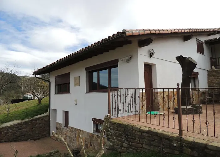 Garai Etxea, En La Montana Дом отдыха